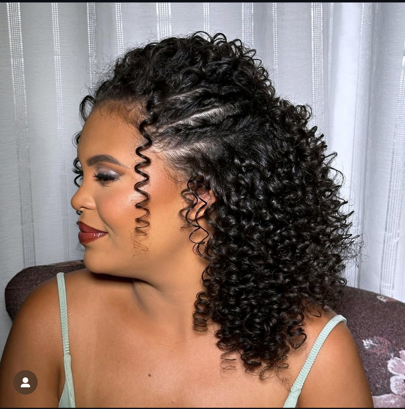 Penteado Cacheado